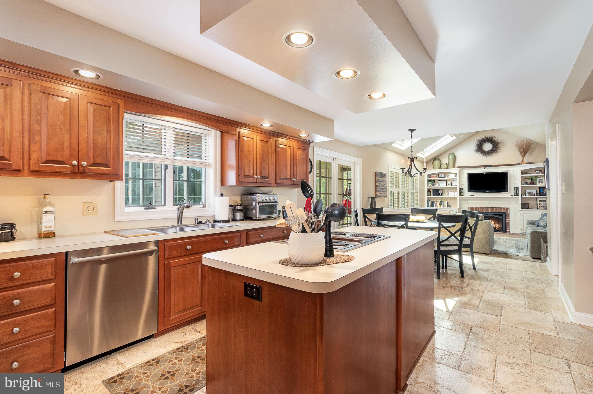 KINGSWOOD - Residential