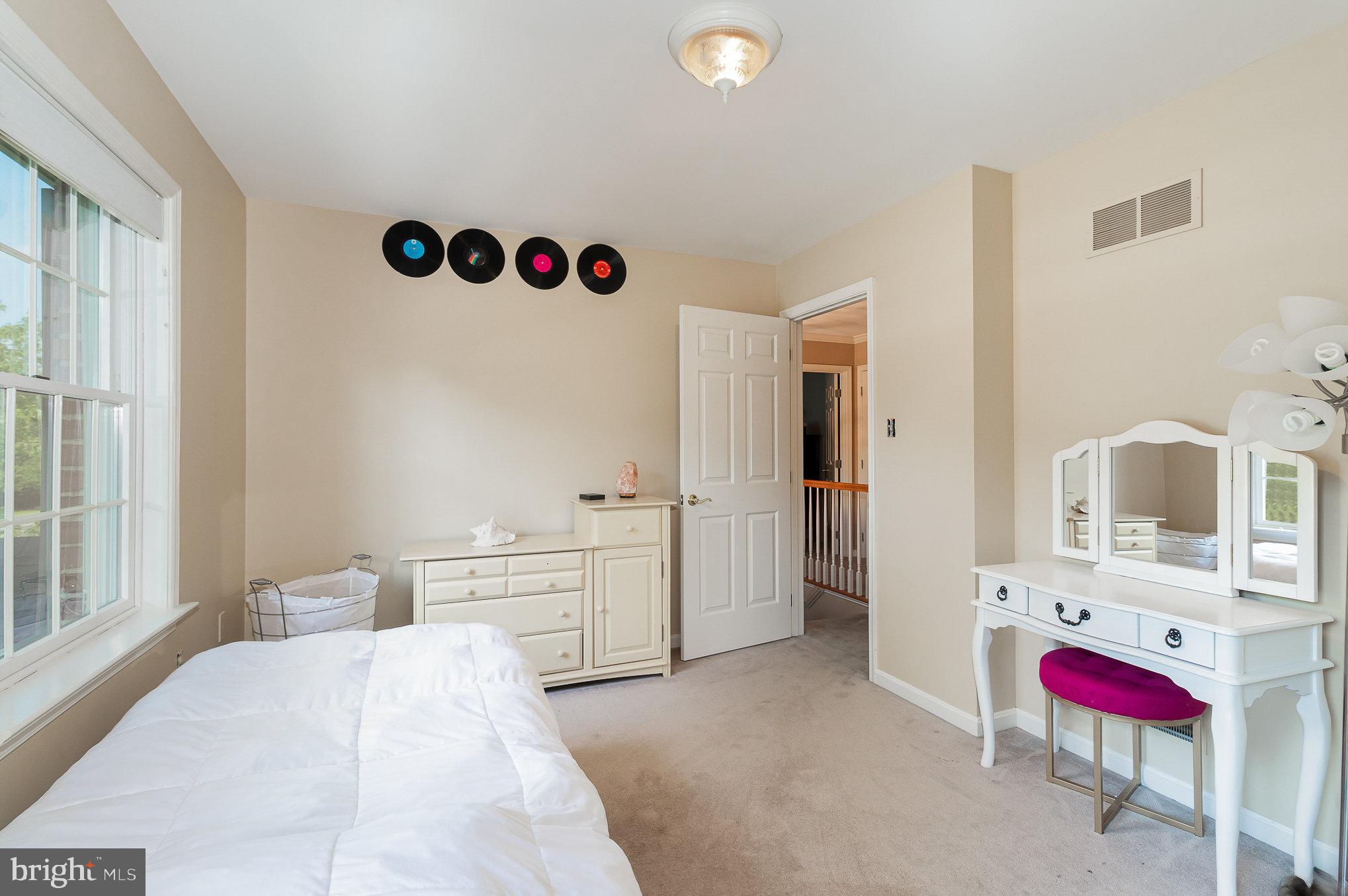 KINGSWOOD - Residential