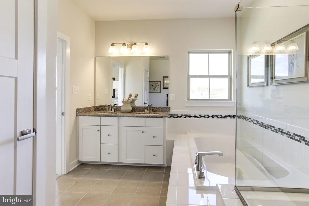 NORBOURNE PARK - Residential