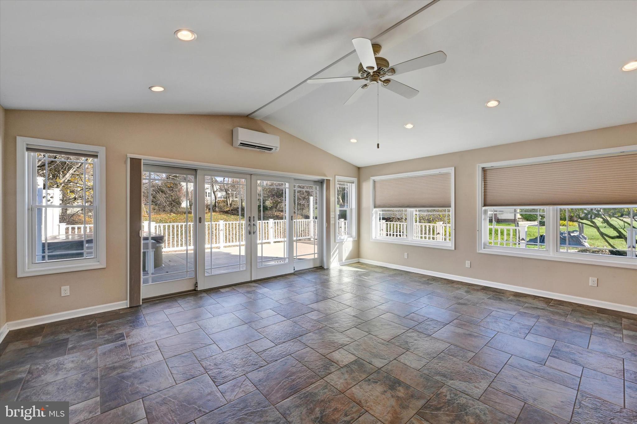 VELVET HILLS SOUTH - Residential