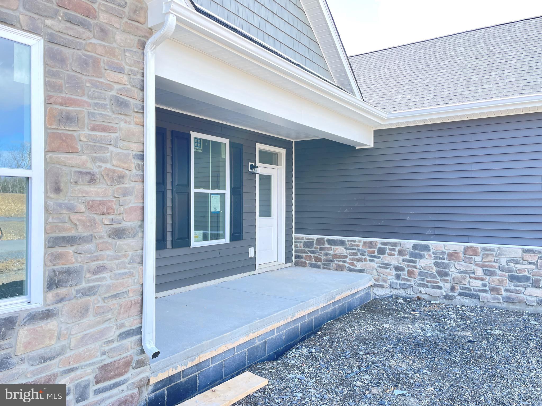 NADENBOUSCH PINES - Residential