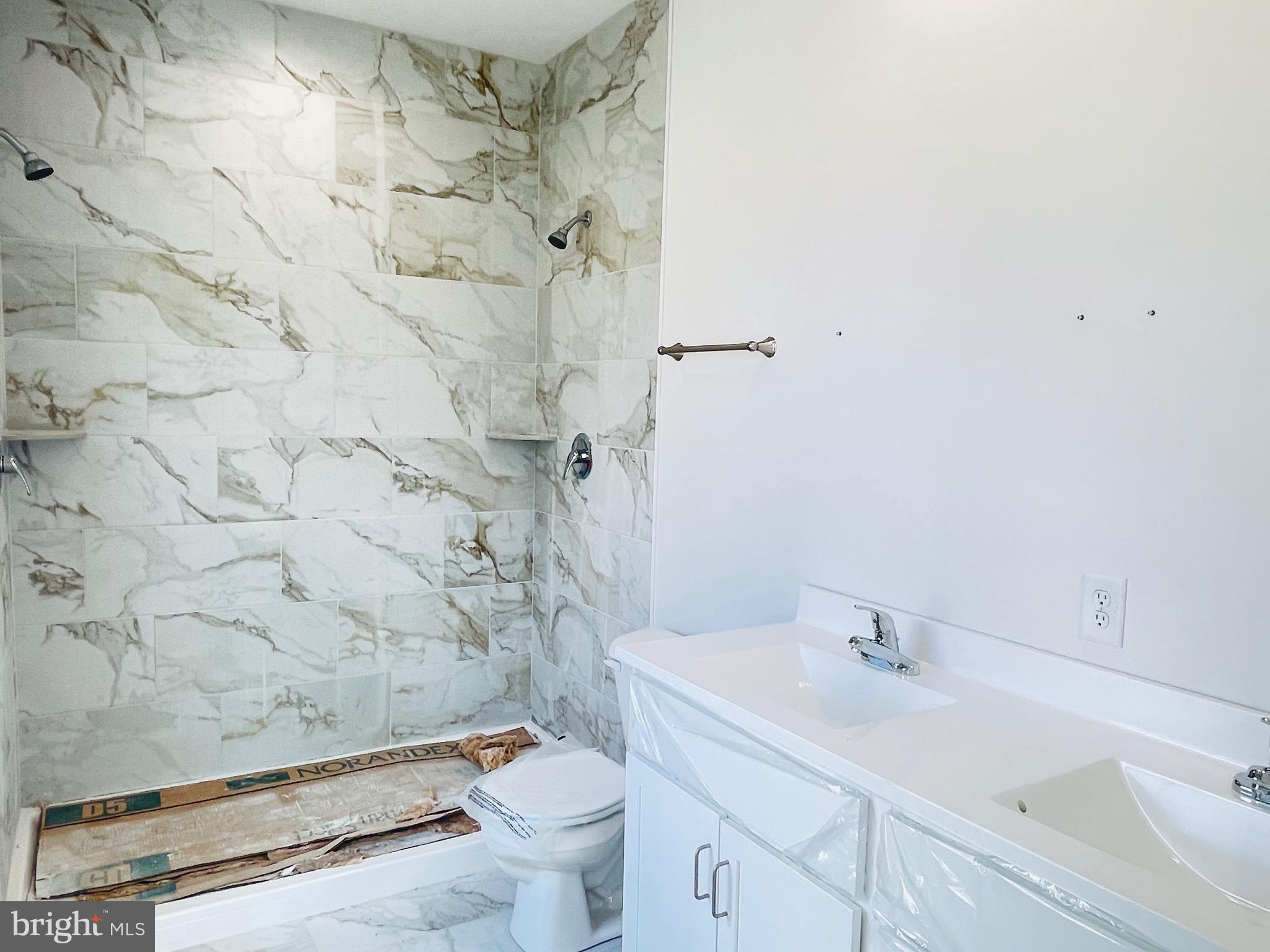 NADENBOUSCH PINES - Residential