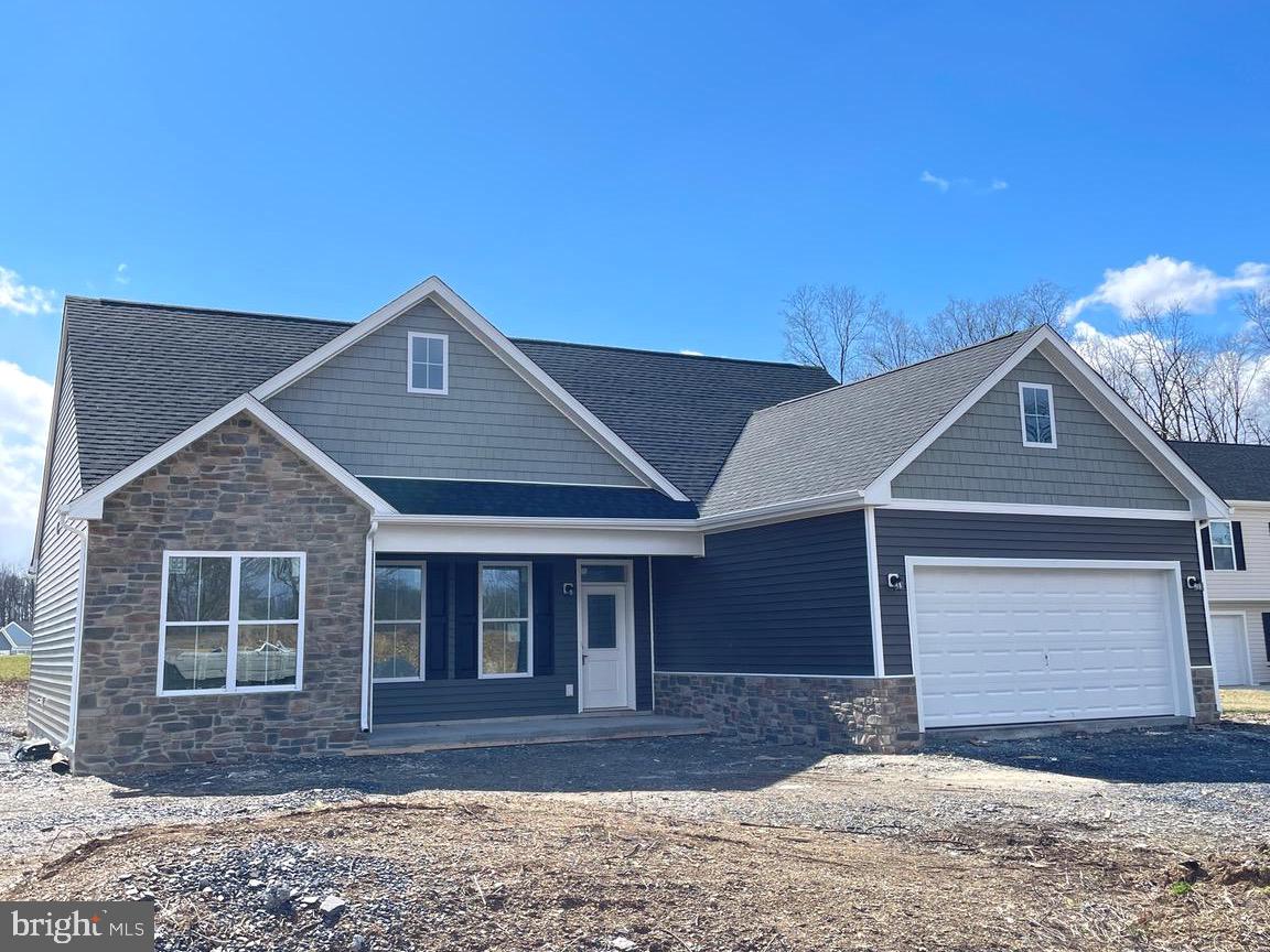 NADENBOUSCH PINES - Residential