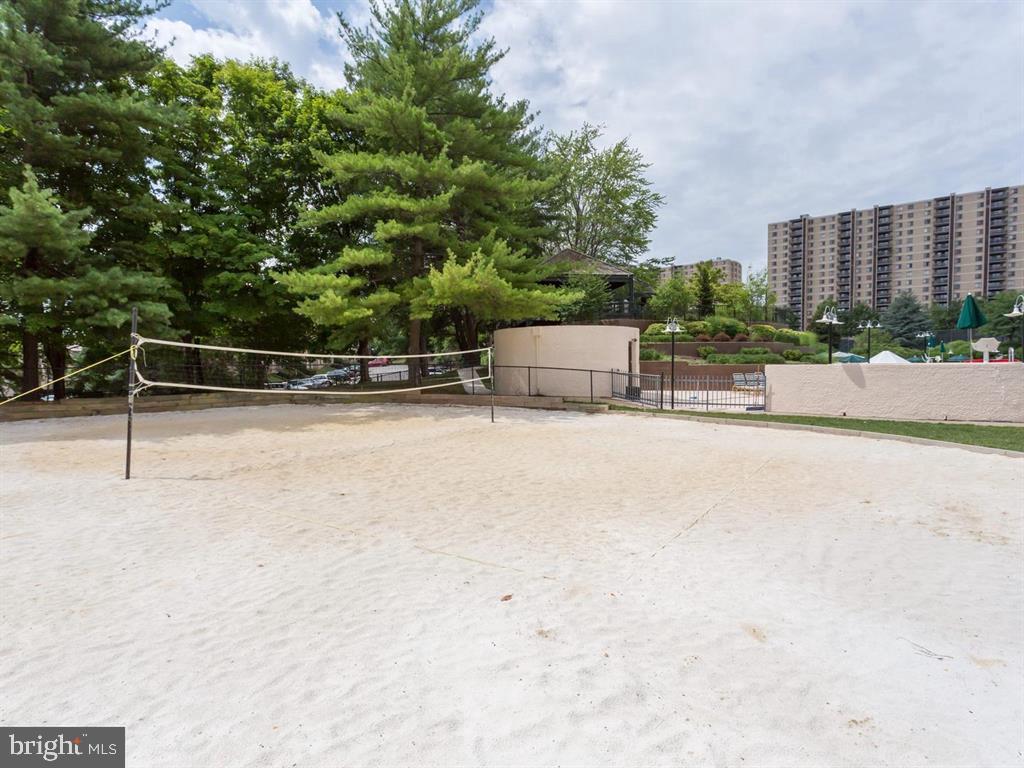 WATERGATE AT LANDMARK - Residential Lease