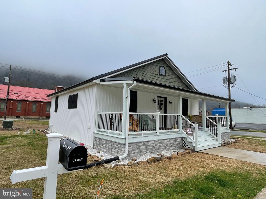 Photo of 300 Erie Avenue, RENOVO, PA 17764 (MLS # PACL2025368)