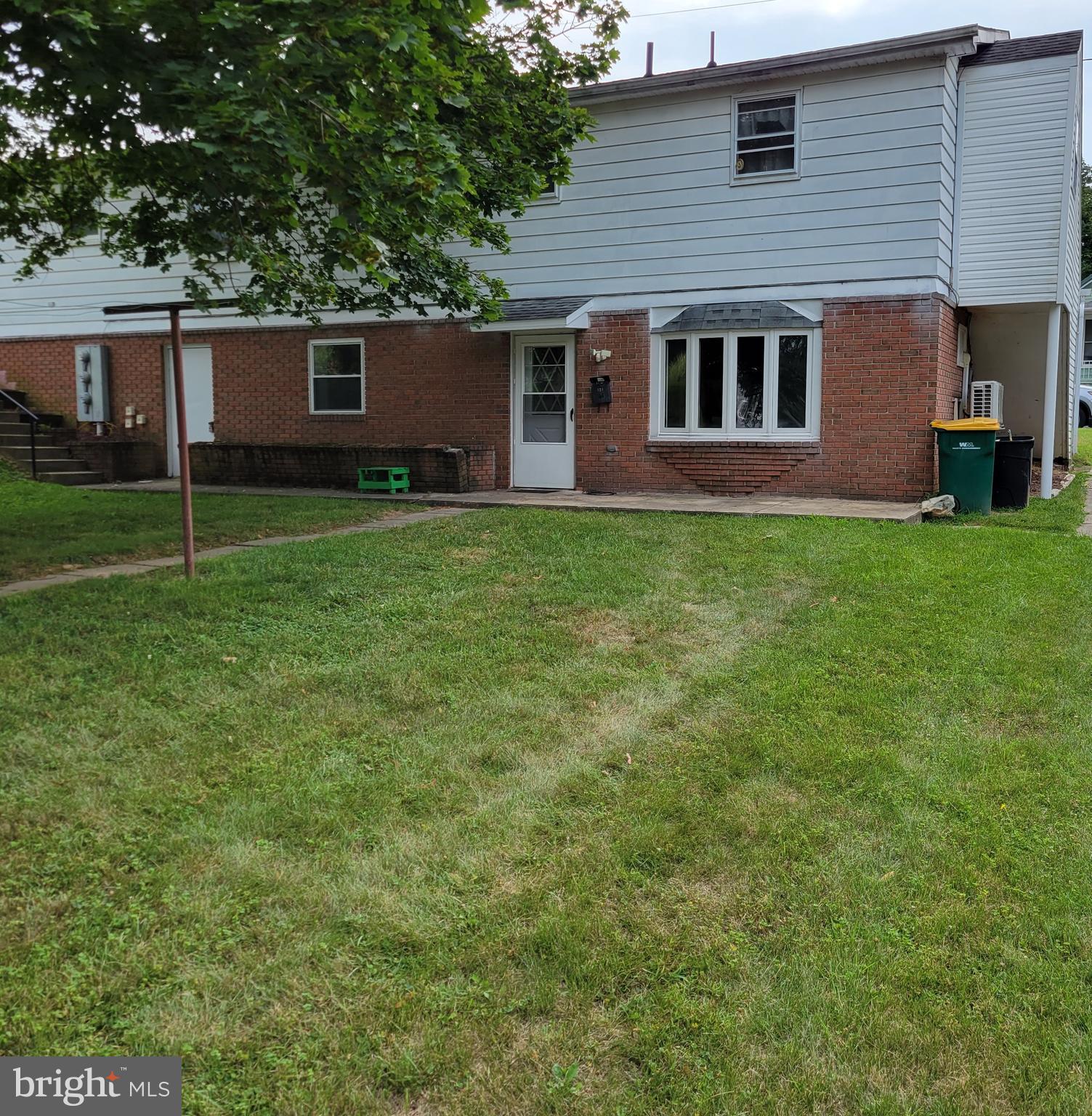 Walk-in level apartment.
Off street parking, small yard. Tenant responsible for utilities. NO PETS, NO SMOKING OR VAPING.
Owner is PA licensed Real Estate Agent.