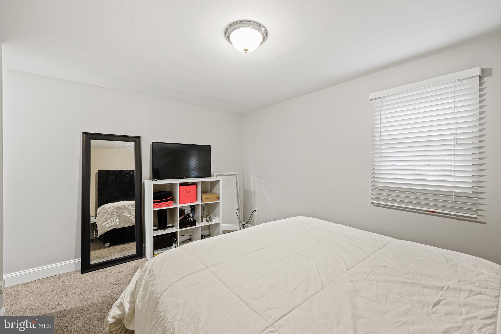 KIRK ACRES - Residential