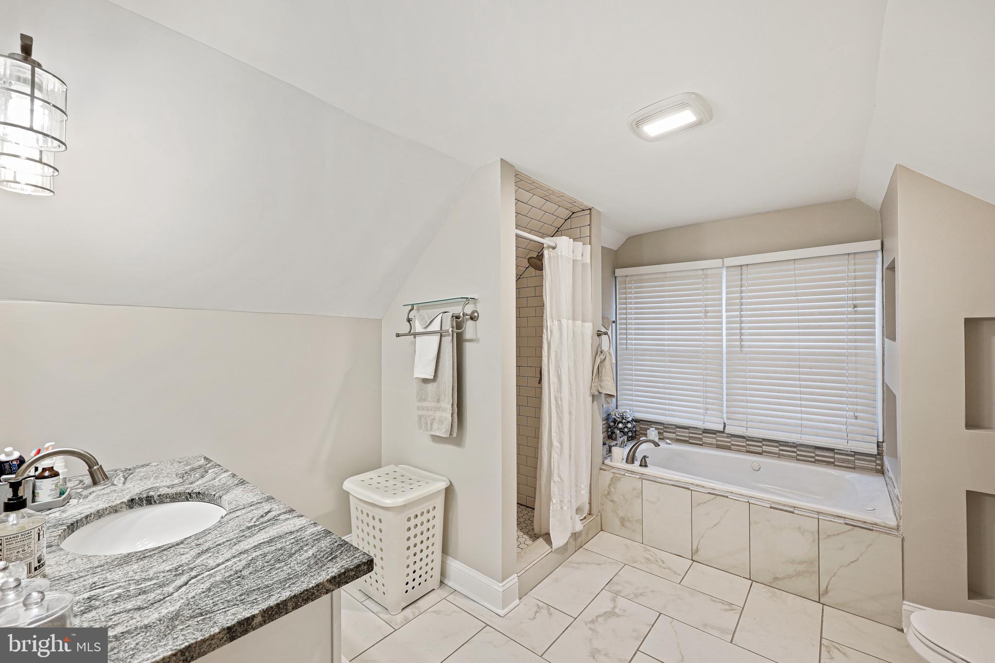 KIRK ACRES - Residential