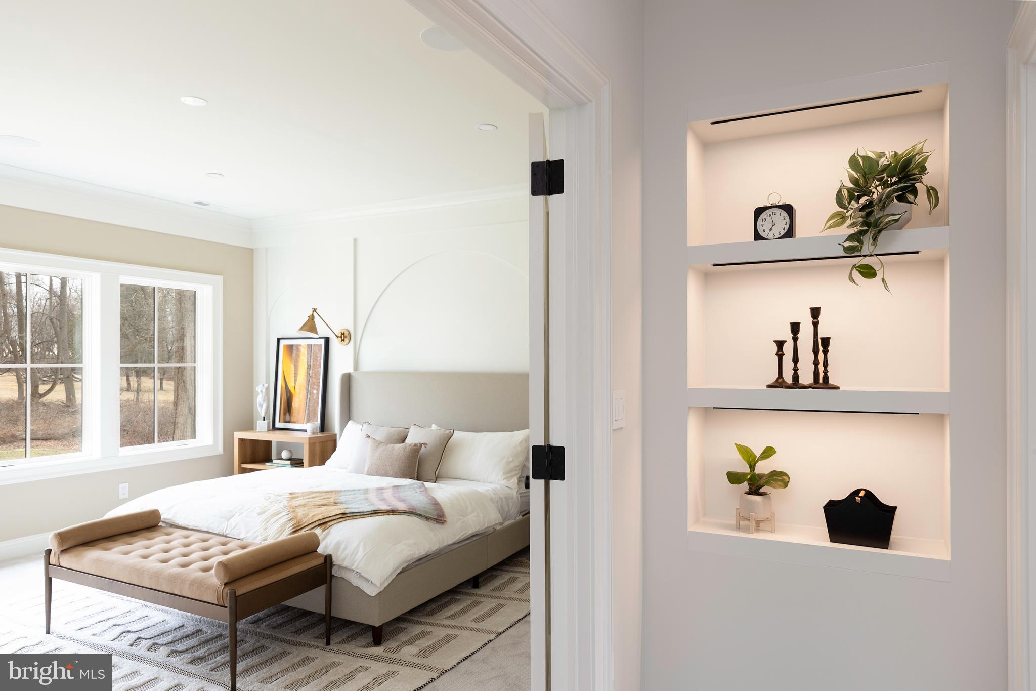 ROXBOROUGH - Residential