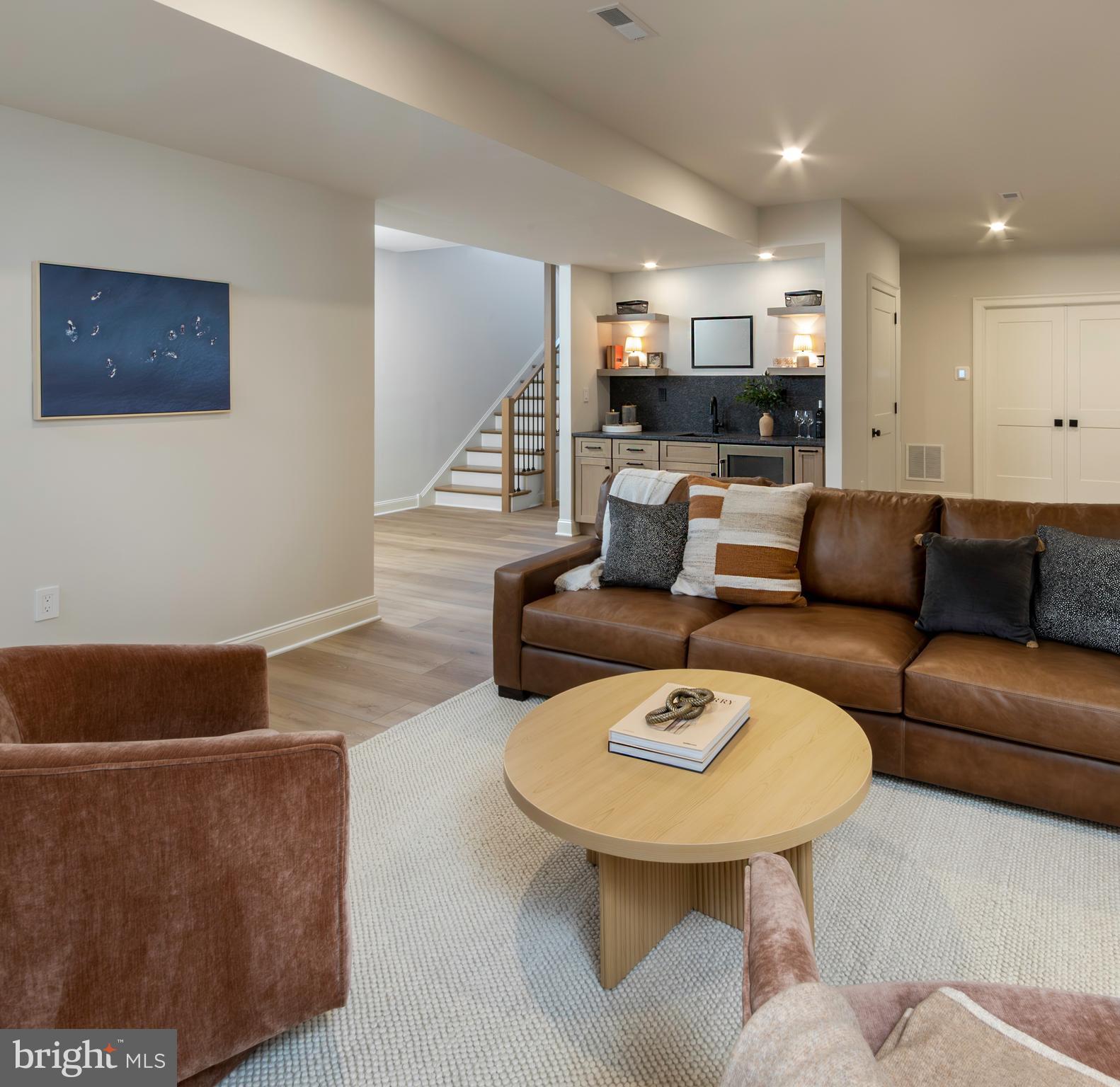 ROXBOROUGH - Residential