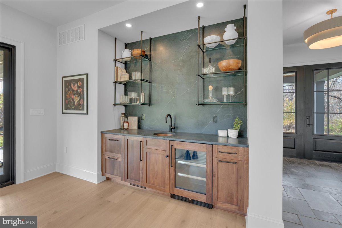 ROXBOROUGH - Residential