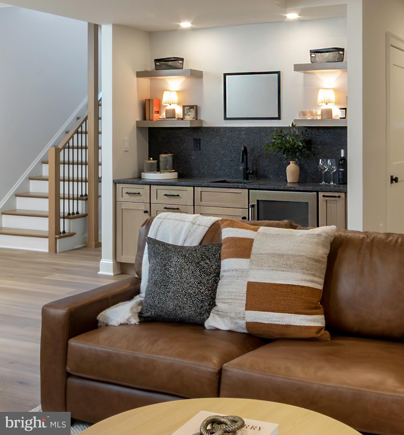 ROXBOROUGH - Residential