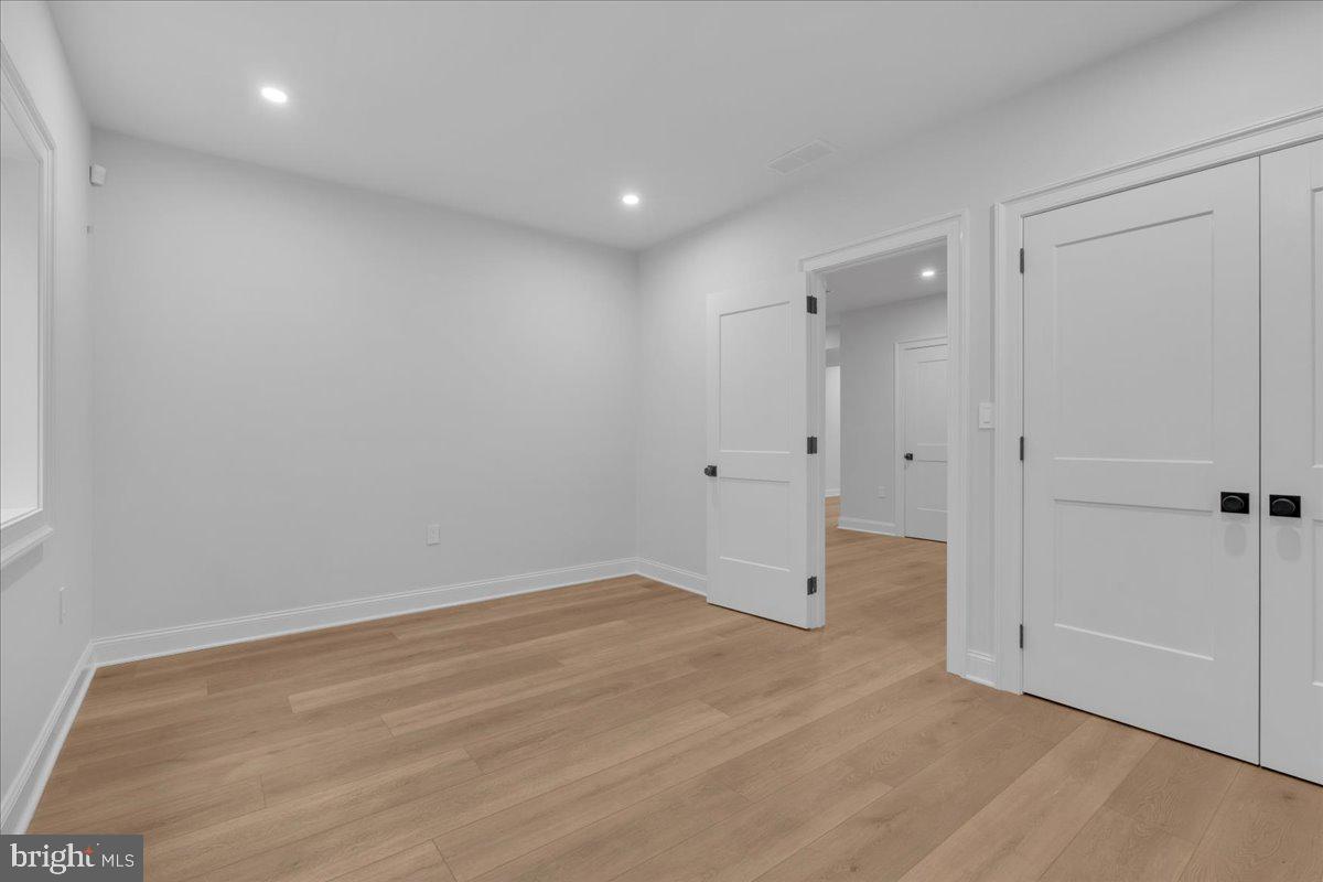 ROXBOROUGH - Residential