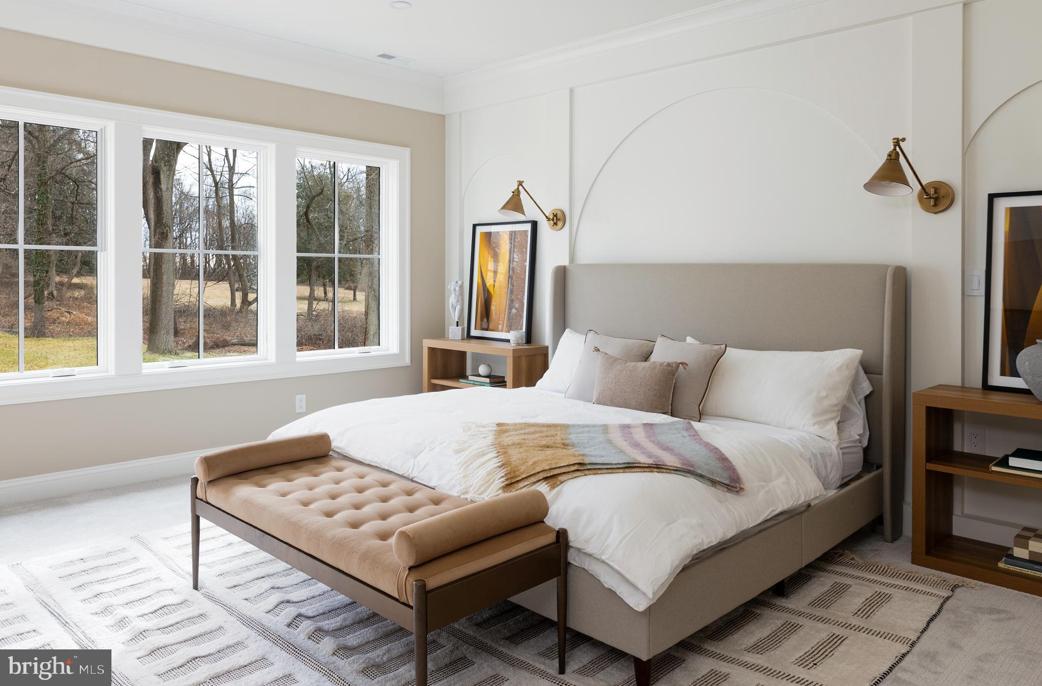 ROXBOROUGH - Residential