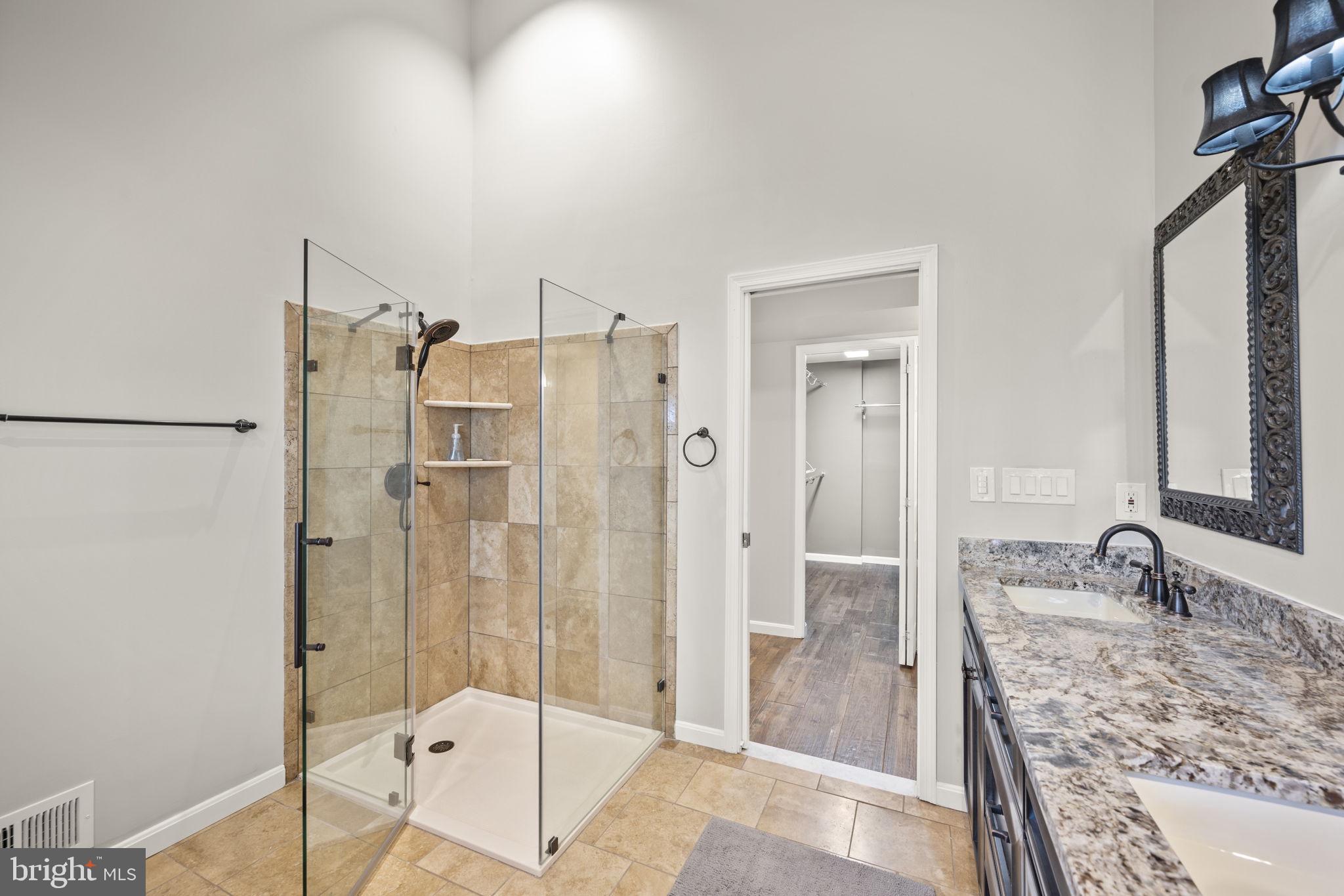 GREENE TREE - Residential