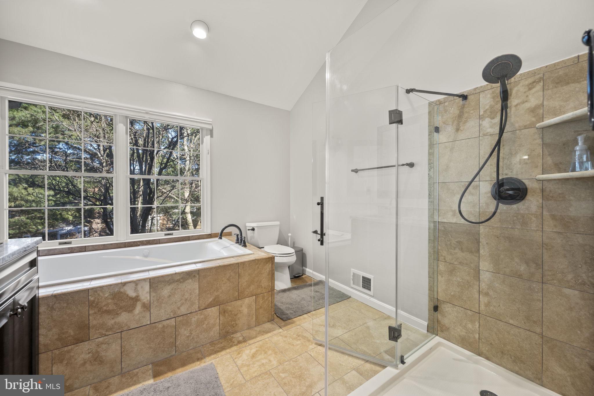 GREENE TREE - Residential