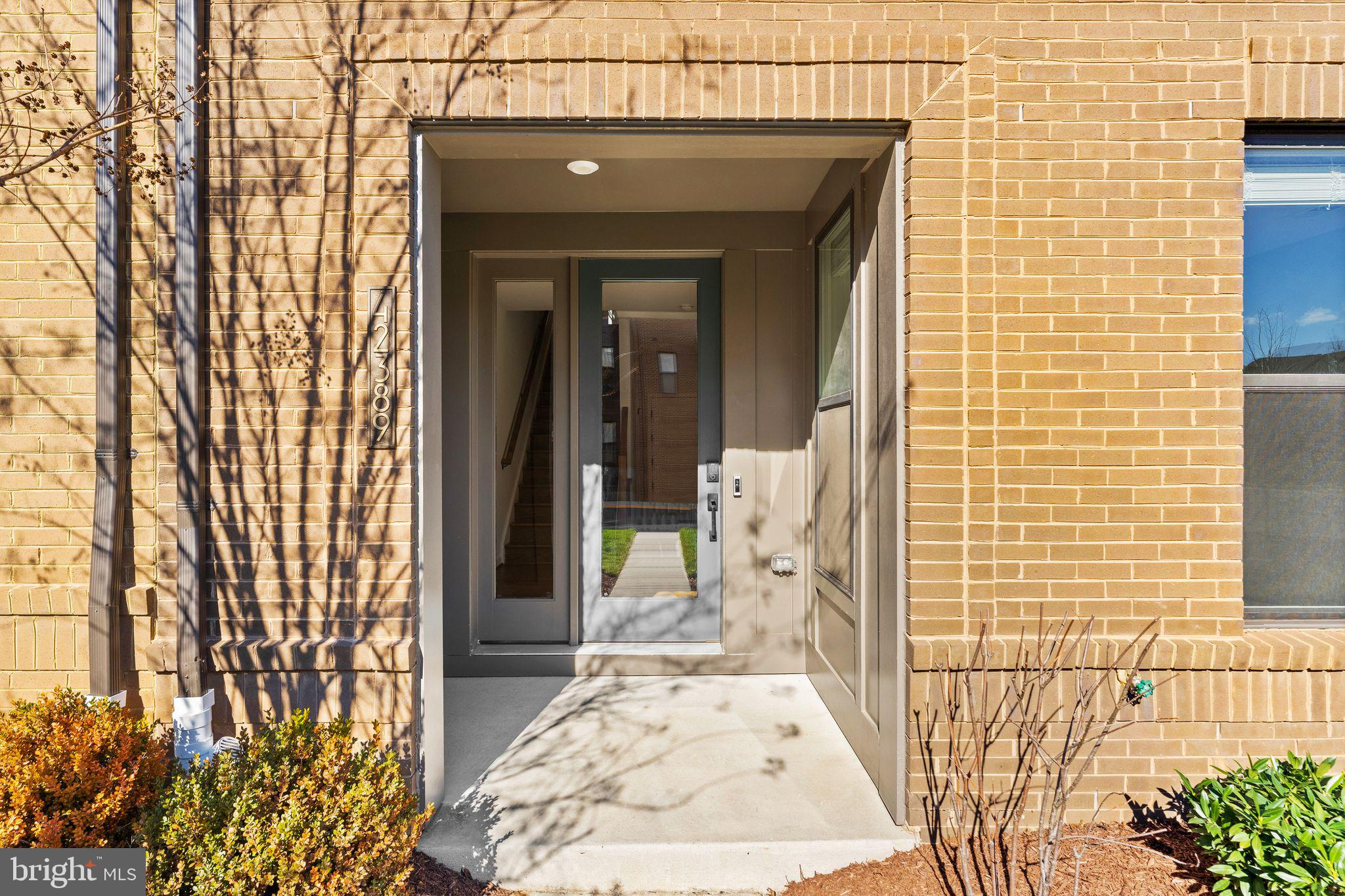 BRAMBLETON - Residential Lease