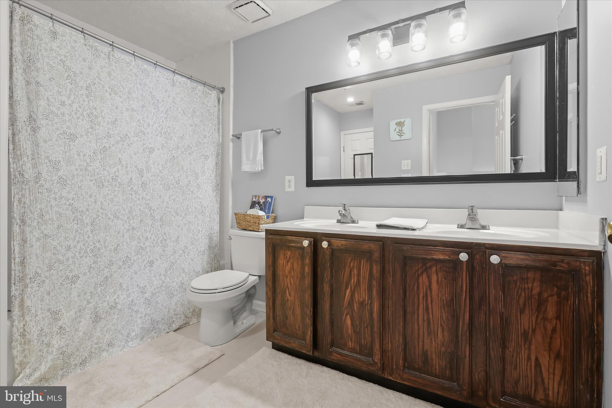 BRIGHTFIELD - Residential