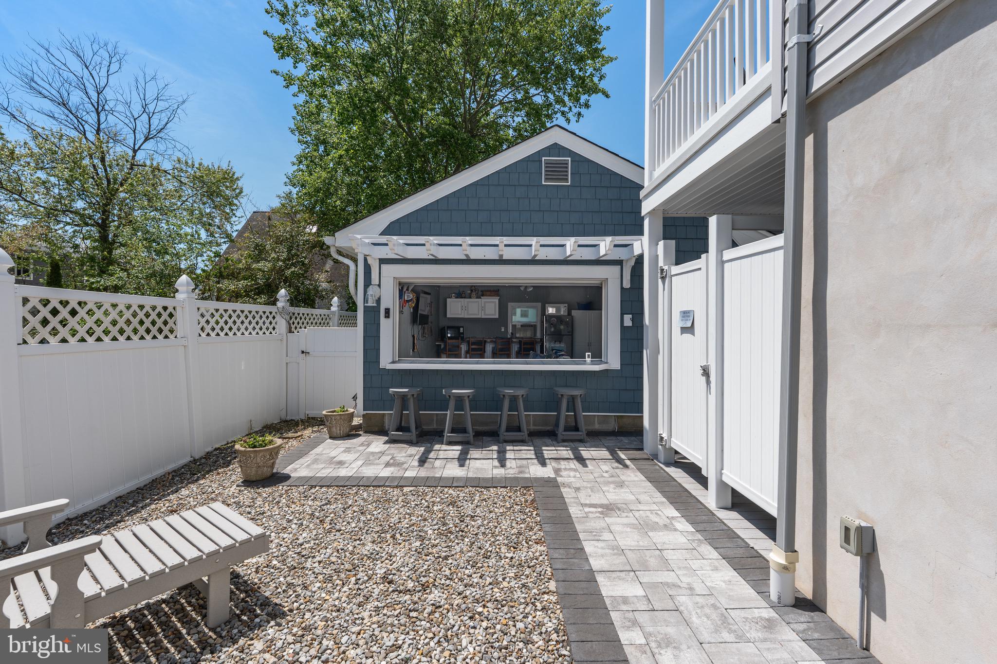 326 S 2ND STREET