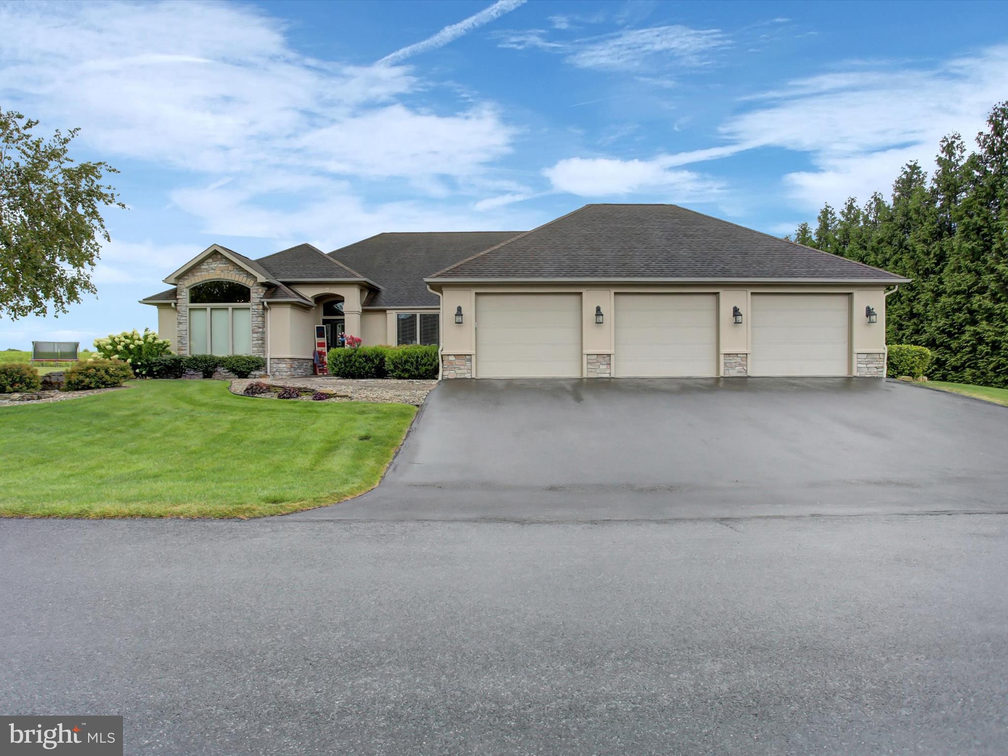 3512 FOX HILL DRIVE