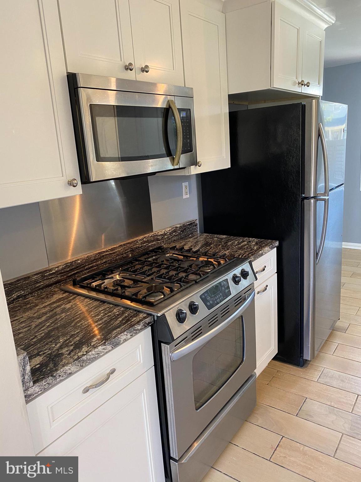 HOLMES - Residential Lease