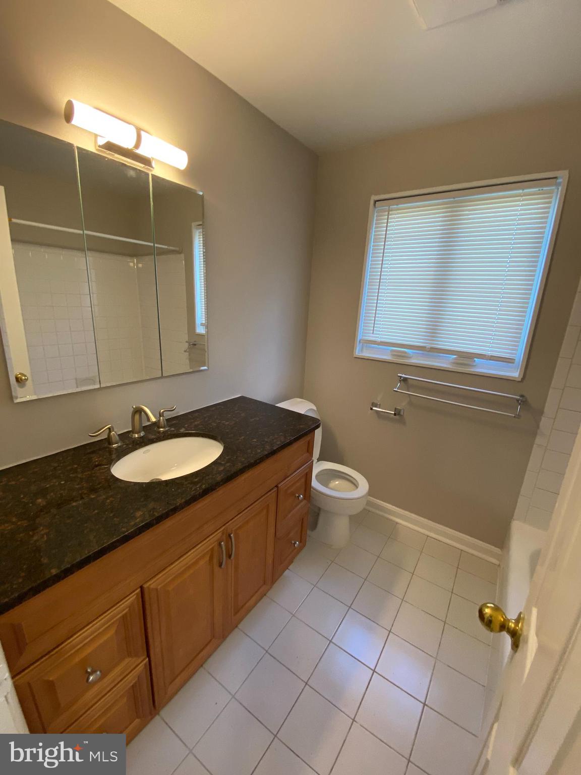 HOLMES - Residential Lease