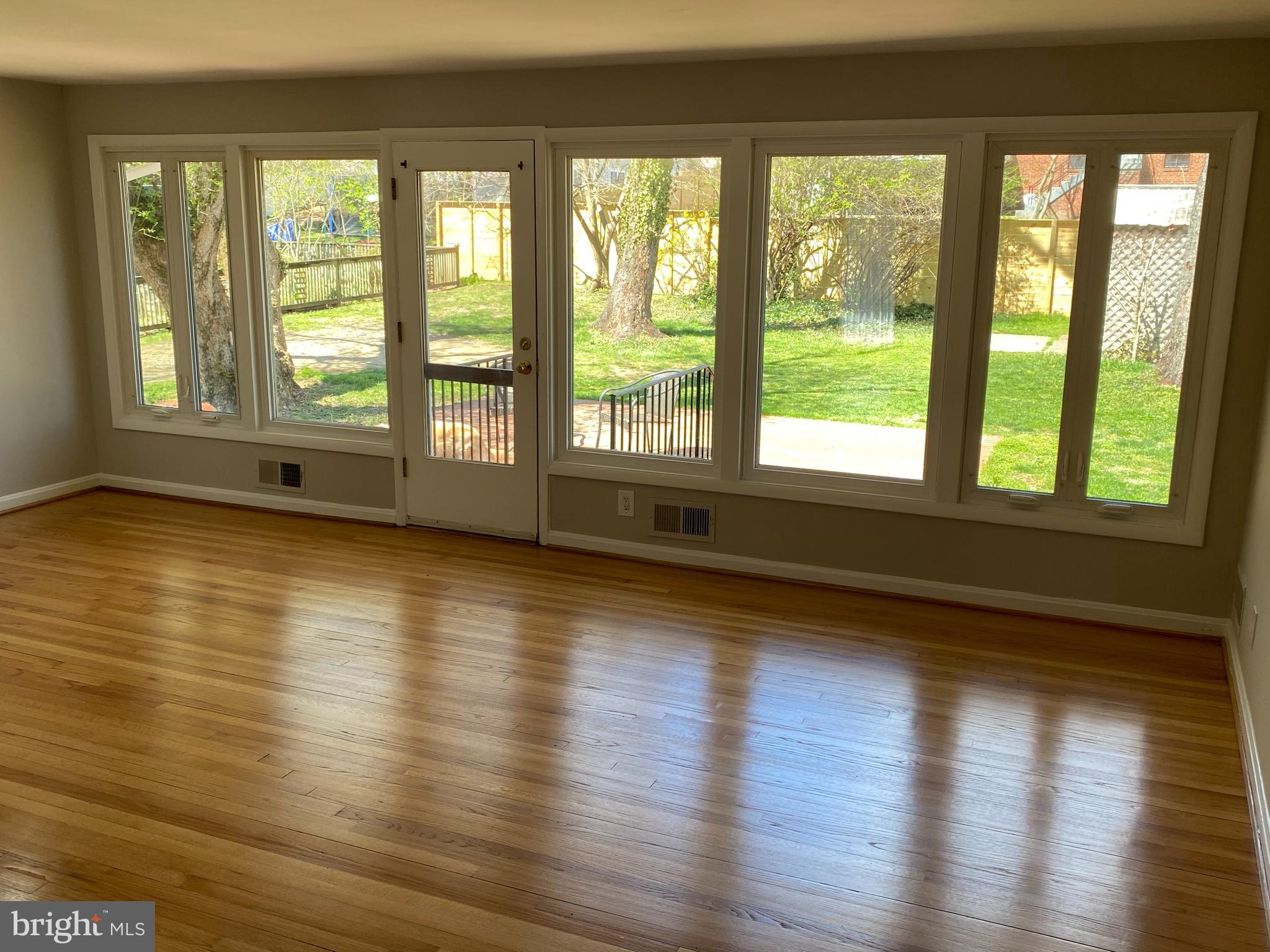 HOLMES - Residential Lease