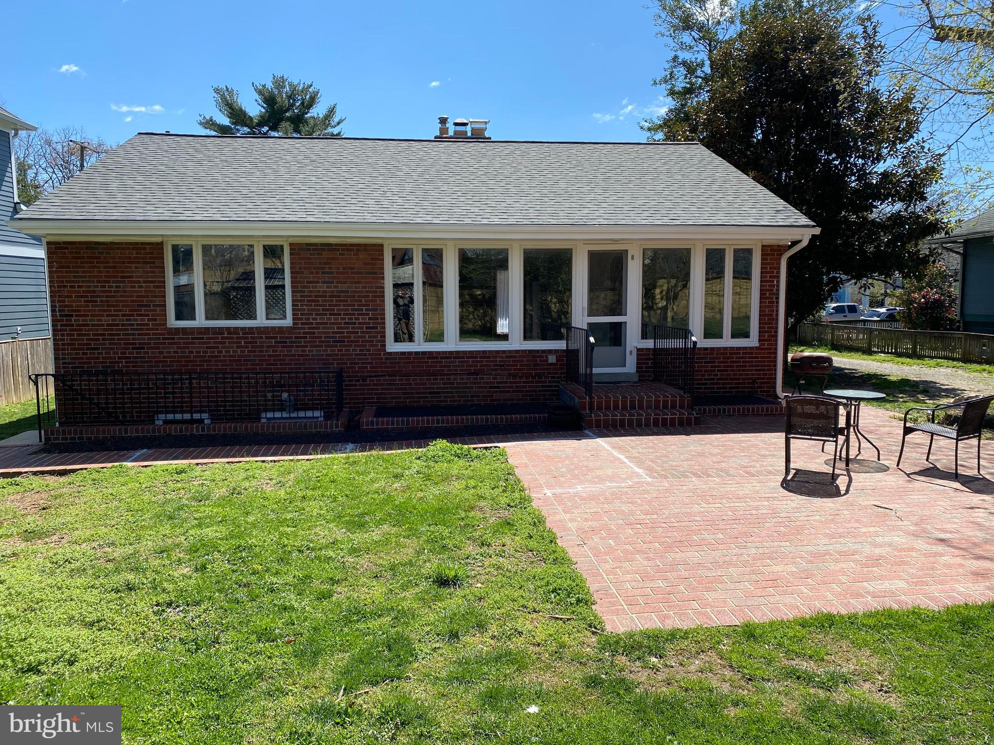 HOLMES - Residential Lease