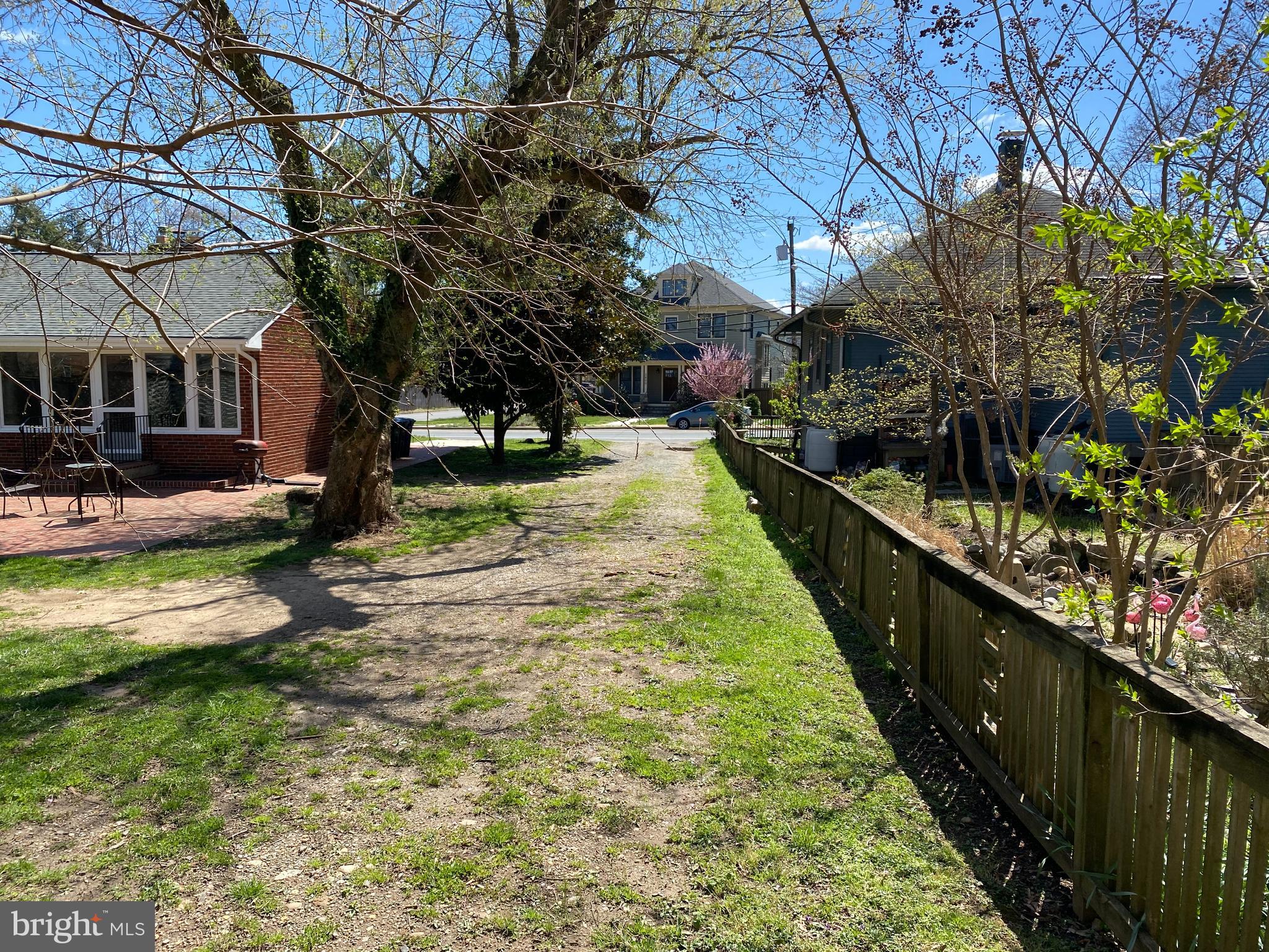 HOLMES - Residential Lease