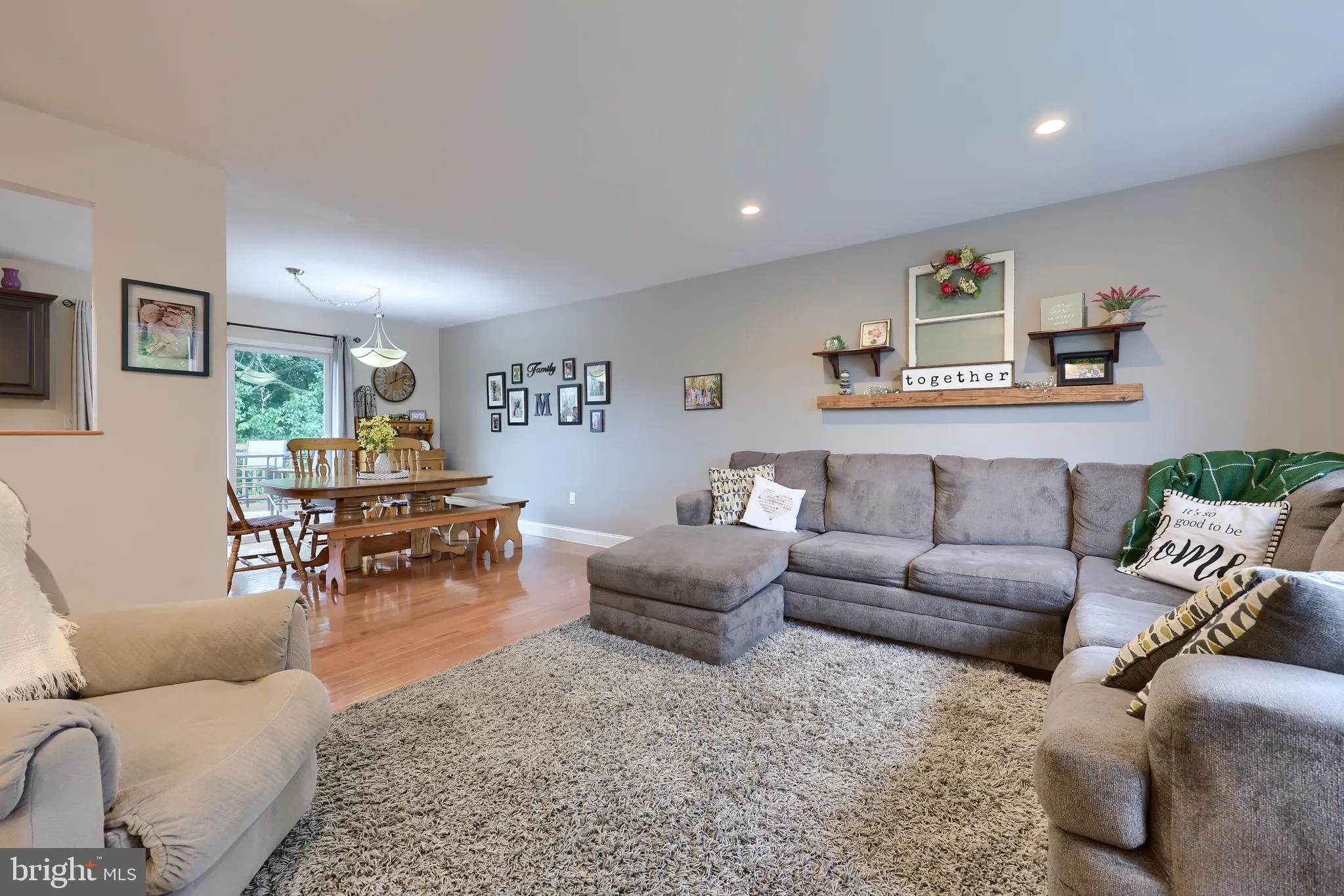 Ephrata, Pennsylvania 17522, United States, 3 Bedrooms Bedrooms, ,2 BathroomsBathrooms,Residential,Pending,153132