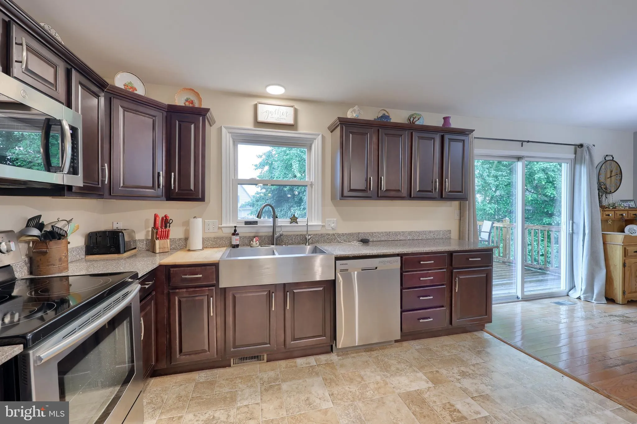 Ephrata, Pennsylvania 17522, United States, 3 Bedrooms Bedrooms, ,2 BathroomsBathrooms,Residential,Pending,153132