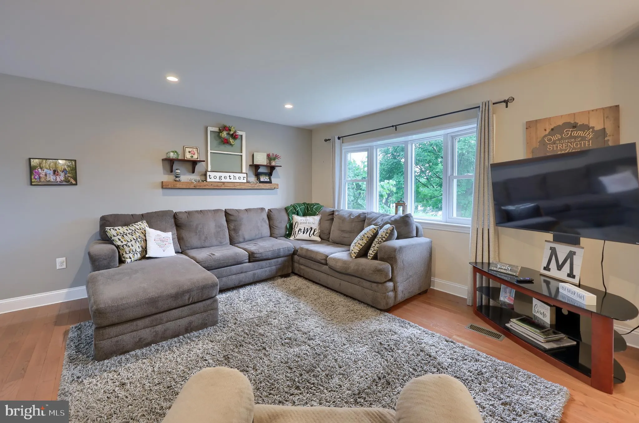 Ephrata, Pennsylvania 17522, United States, 3 Bedrooms Bedrooms, ,2 BathroomsBathrooms,Residential,Pending,153132