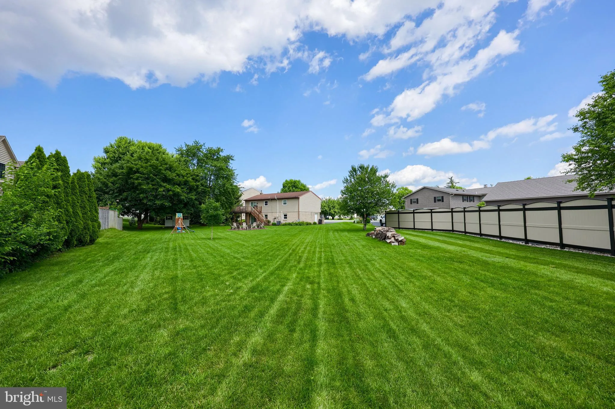 Ephrata, Pennsylvania 17522, United States, 3 Bedrooms Bedrooms, ,2 BathroomsBathrooms,Residential,Pending,153132