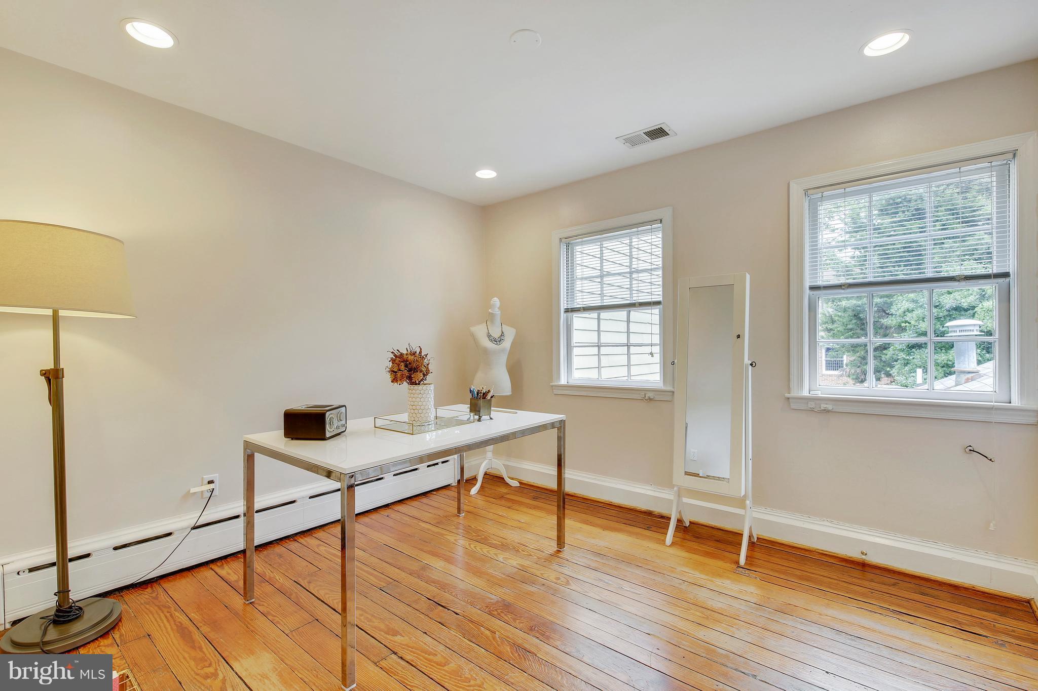 CARRIAGE WORKS - Residential