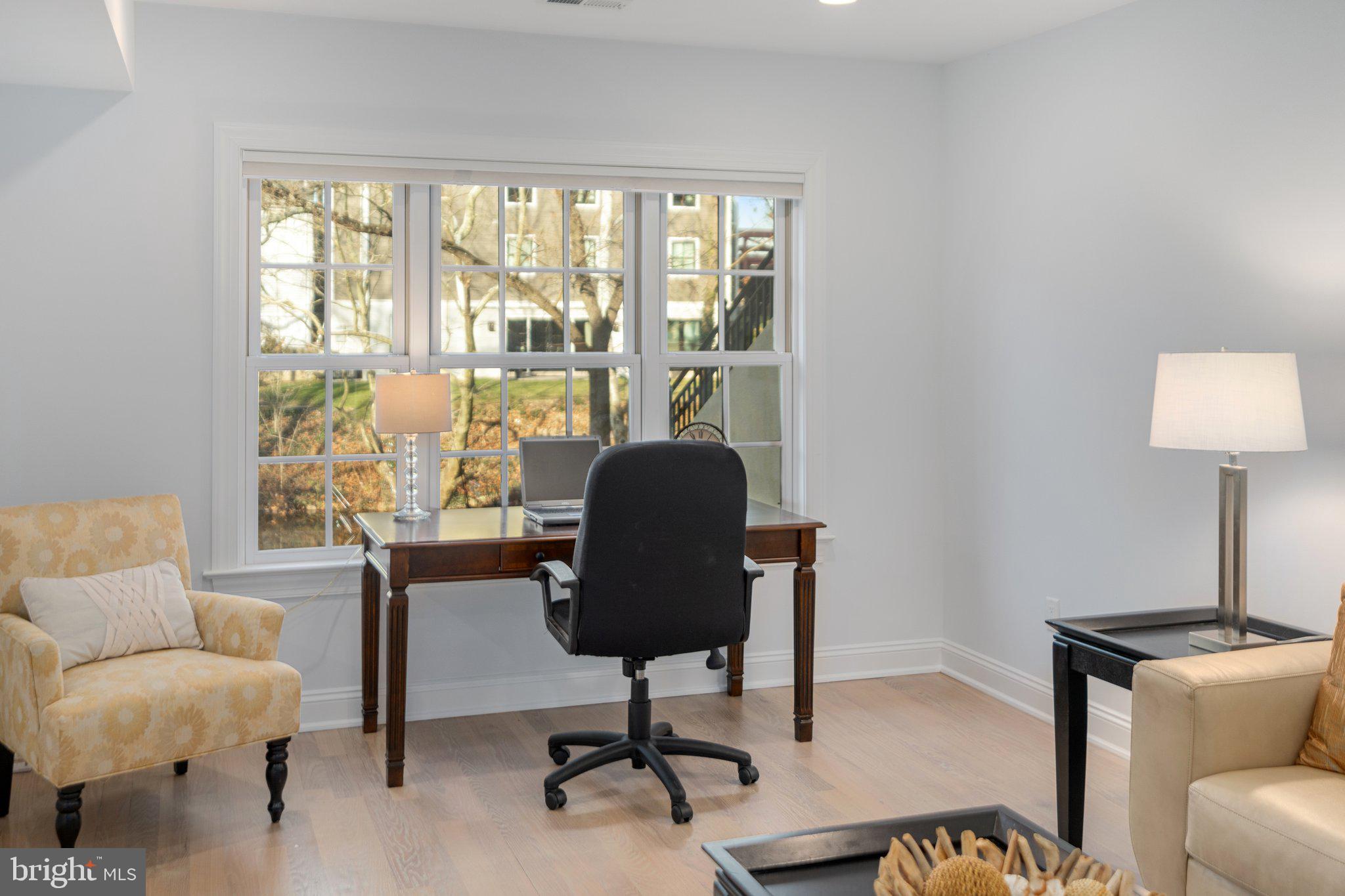 CANAL STREET - Residential