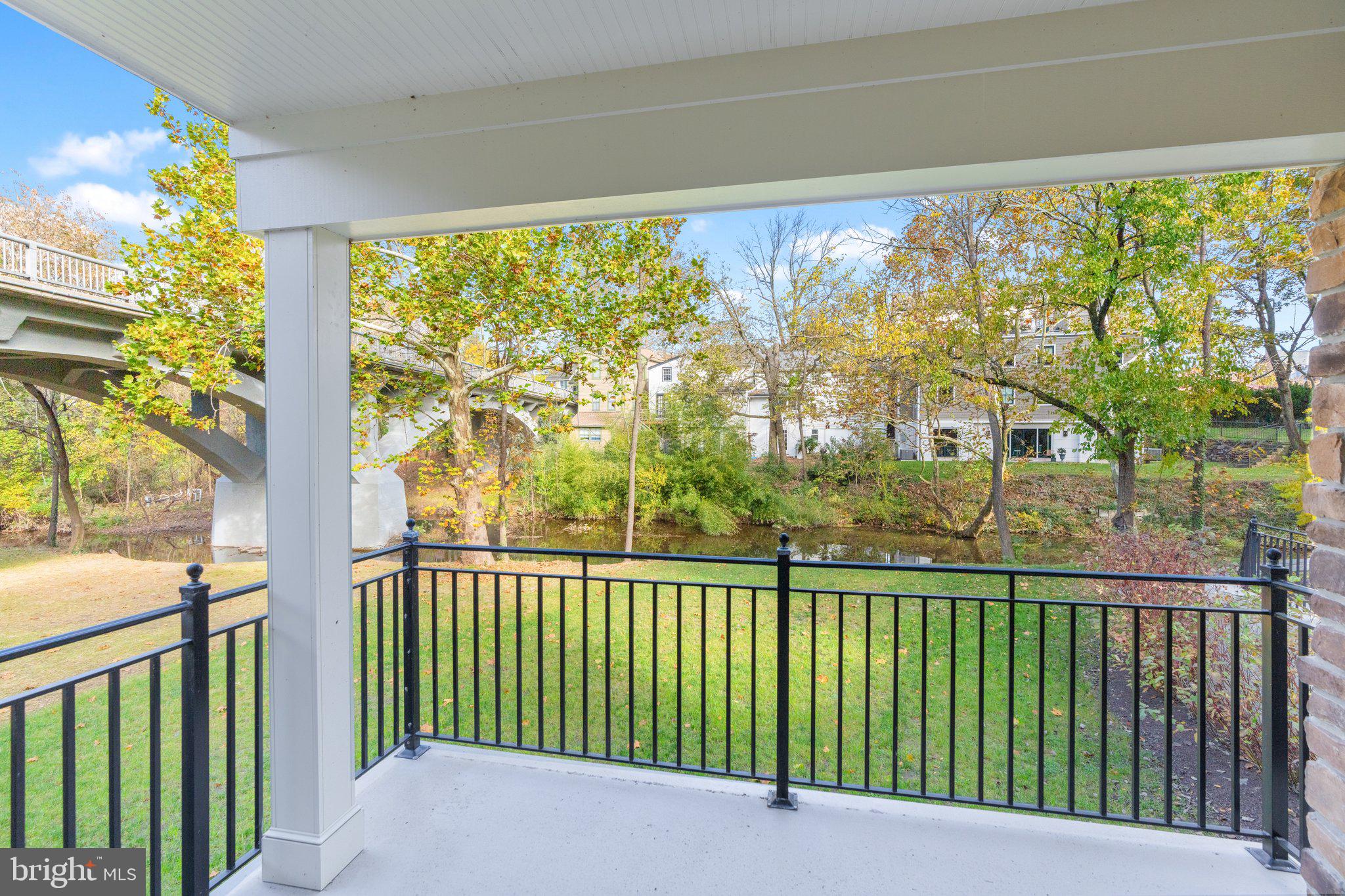 CANAL STREET - Residential