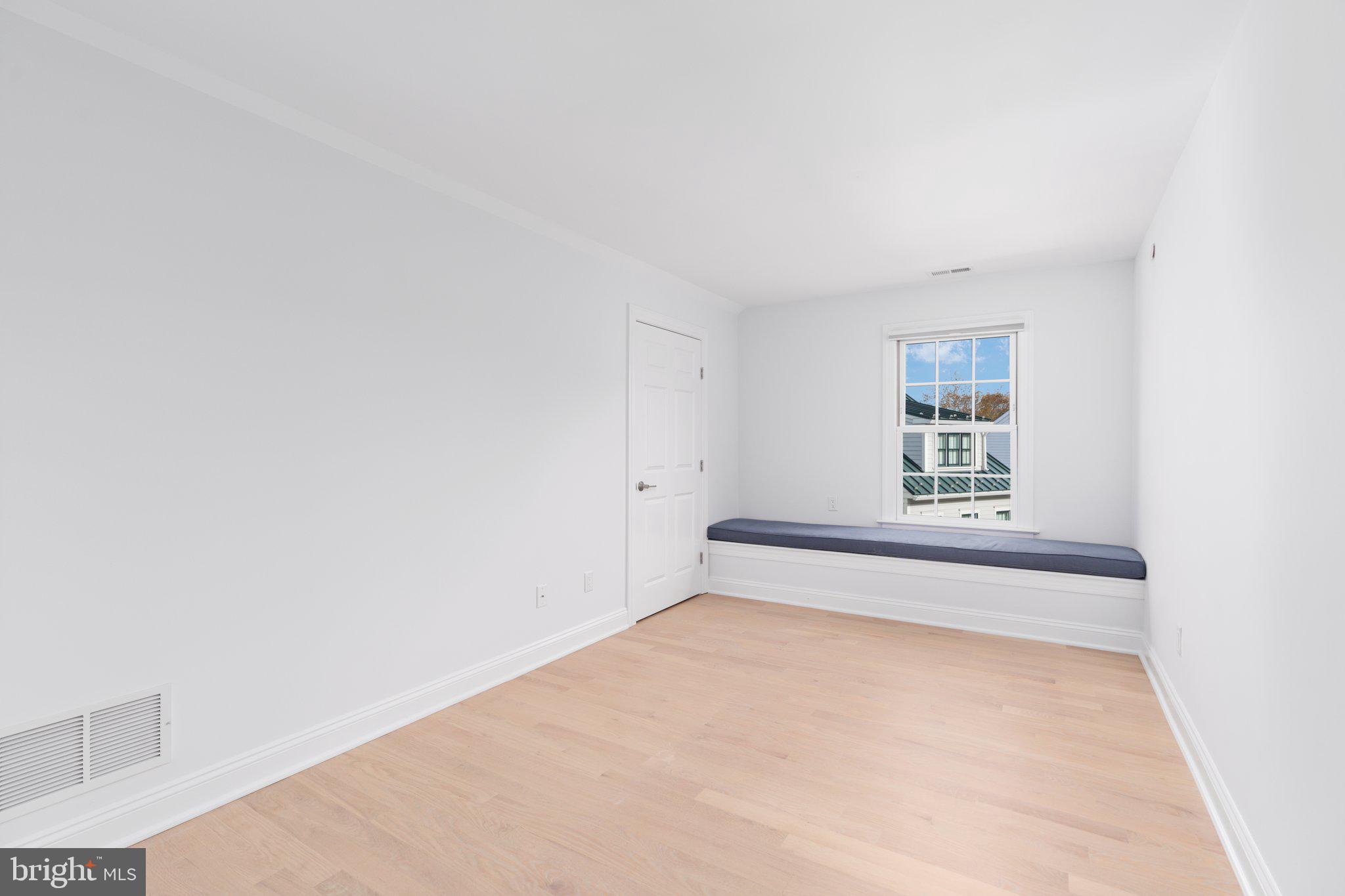 CANAL STREET - Residential