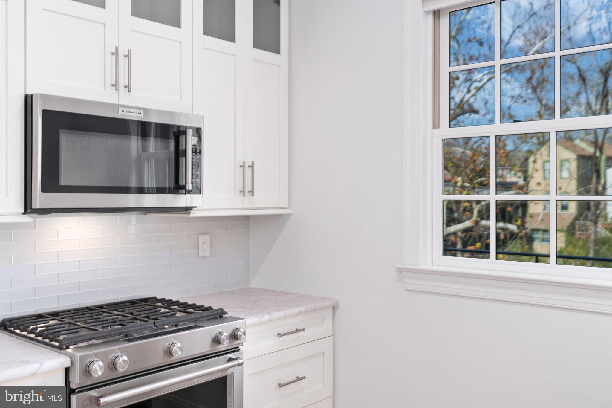 CANAL STREET - Residential