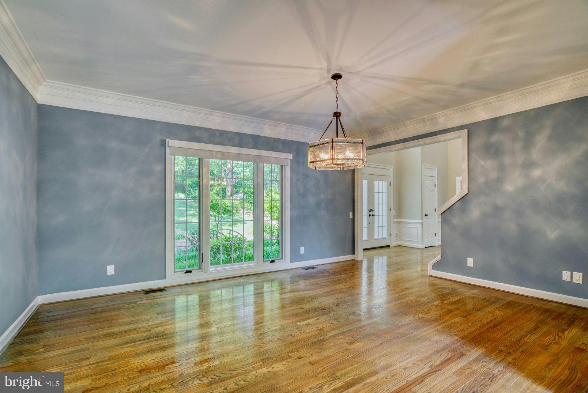 CHAMPION LAKE - Residential