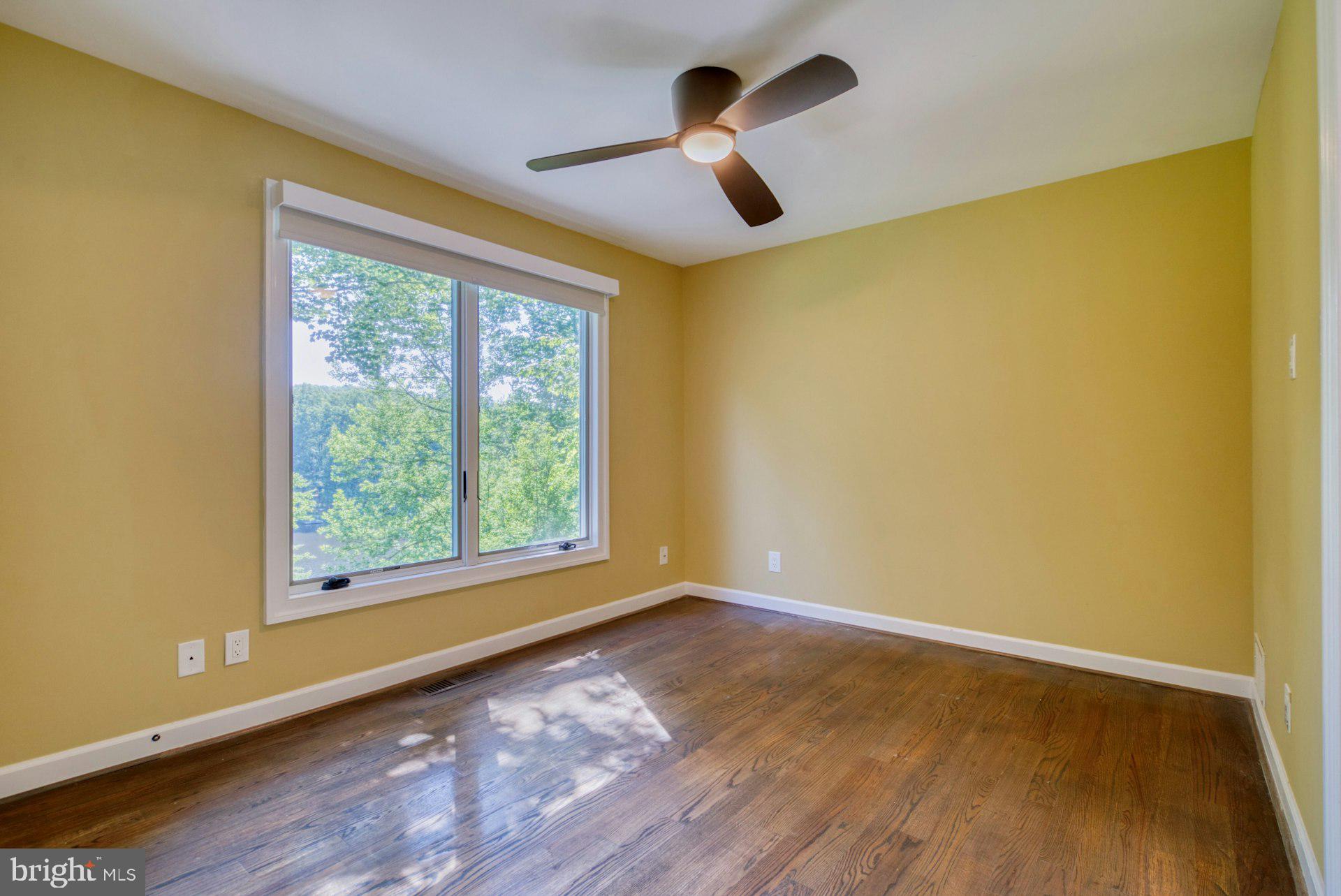 CHAMPION LAKE - Residential