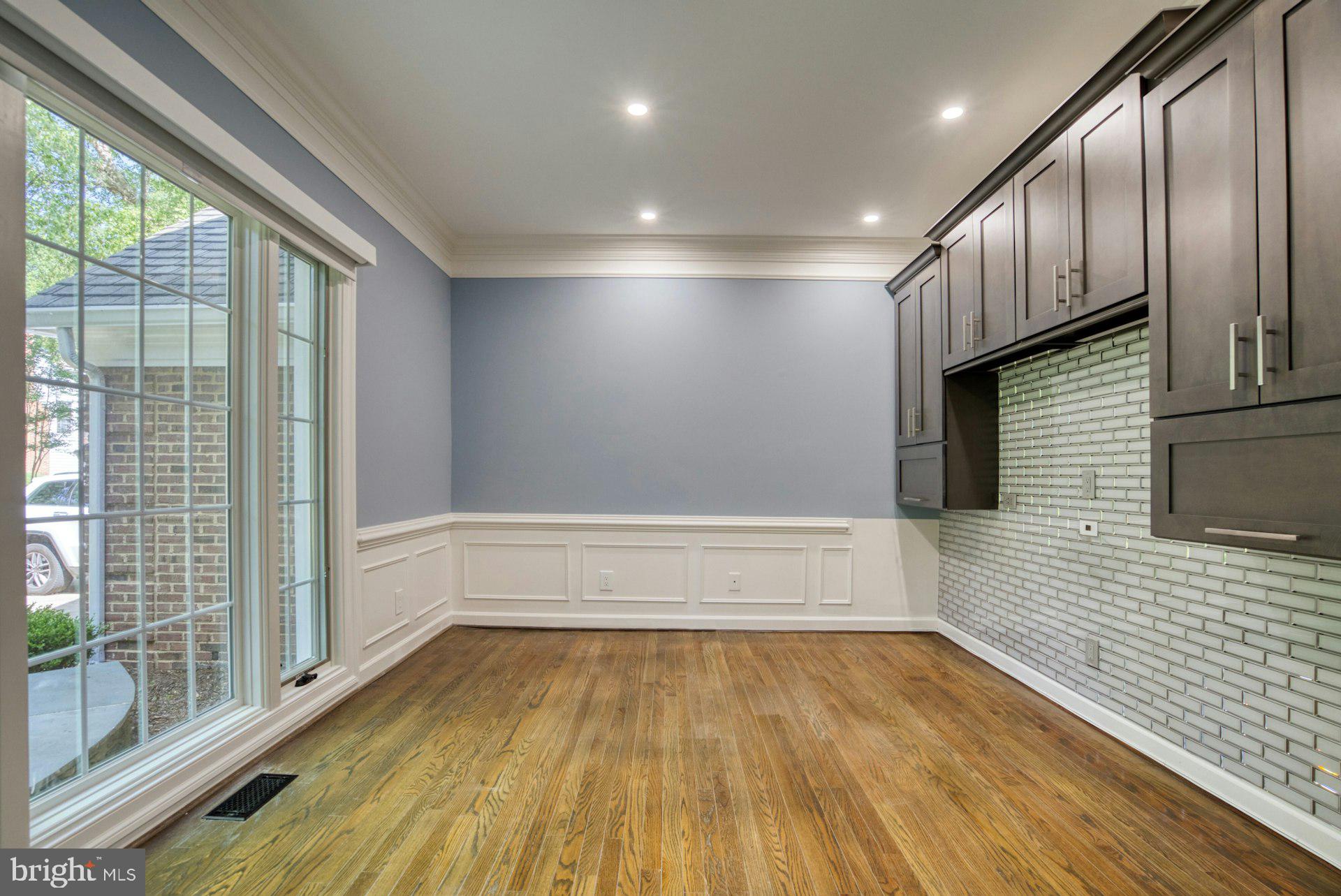 11905 CHAMPION LAKE COURT