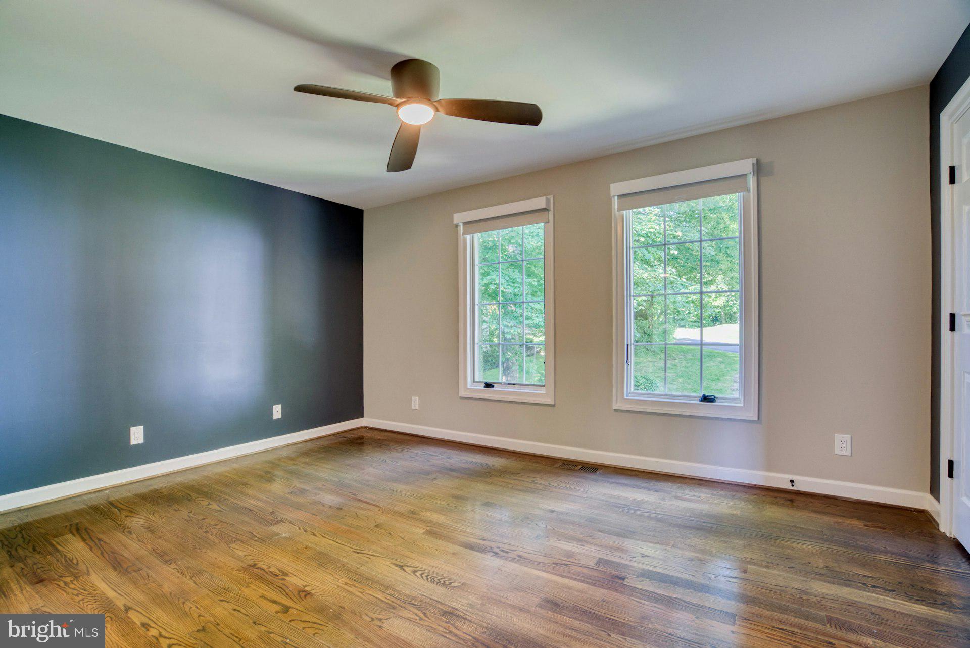 CHAMPION LAKE - Residential