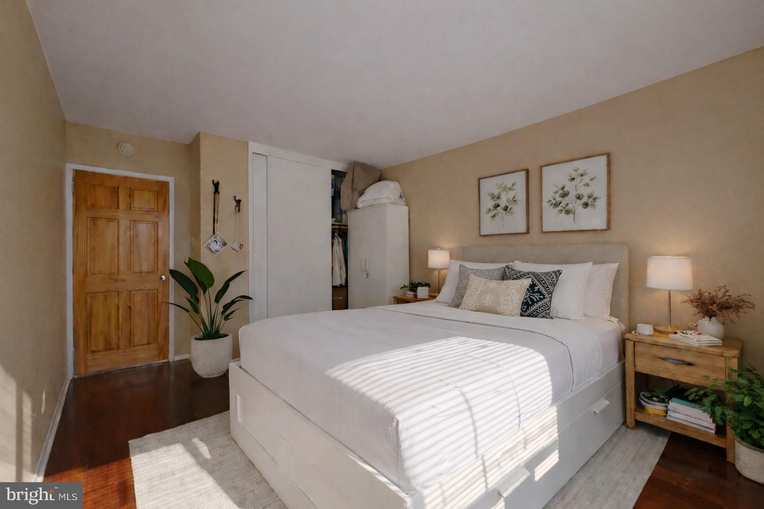 2101 CHESTNUT STREET 17 1011