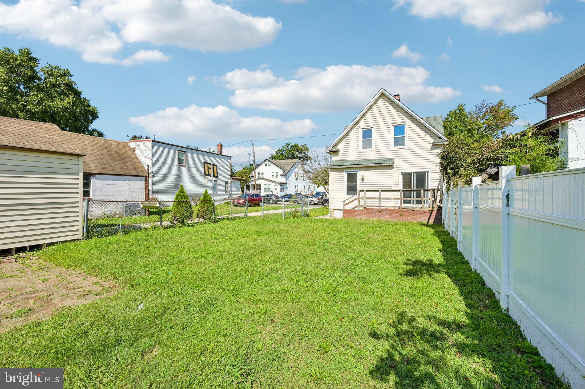 341 HOBART AVENUE