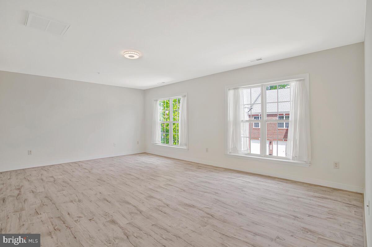 SNOWDEN OVERLOOK - Residential