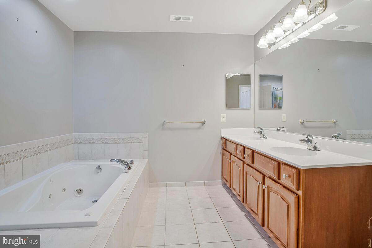 SNOWDEN OVERLOOK - Residential