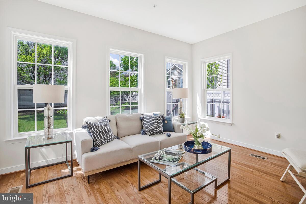 SNOWDEN OVERLOOK - Residential