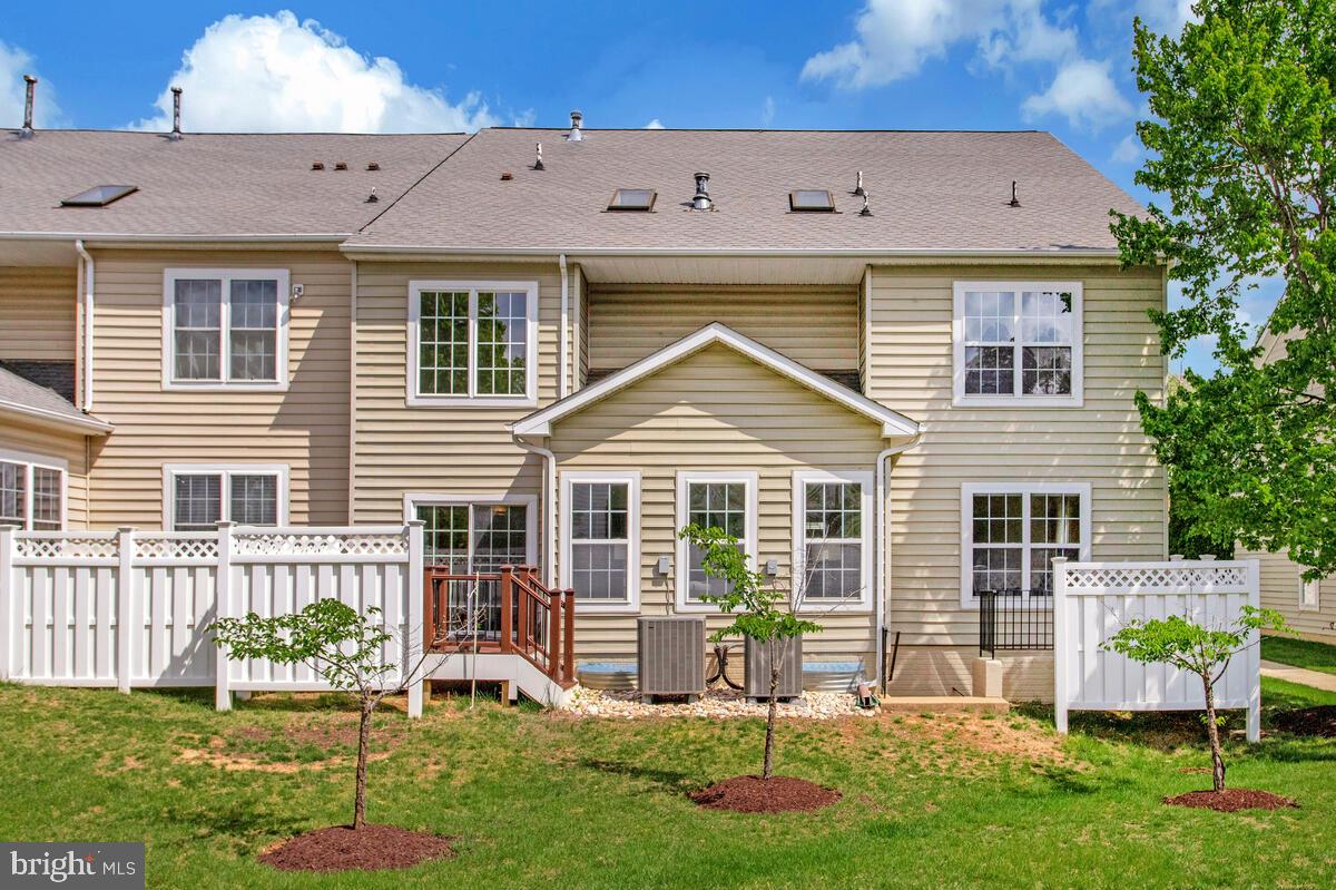 SNOWDEN OVERLOOK - Residential