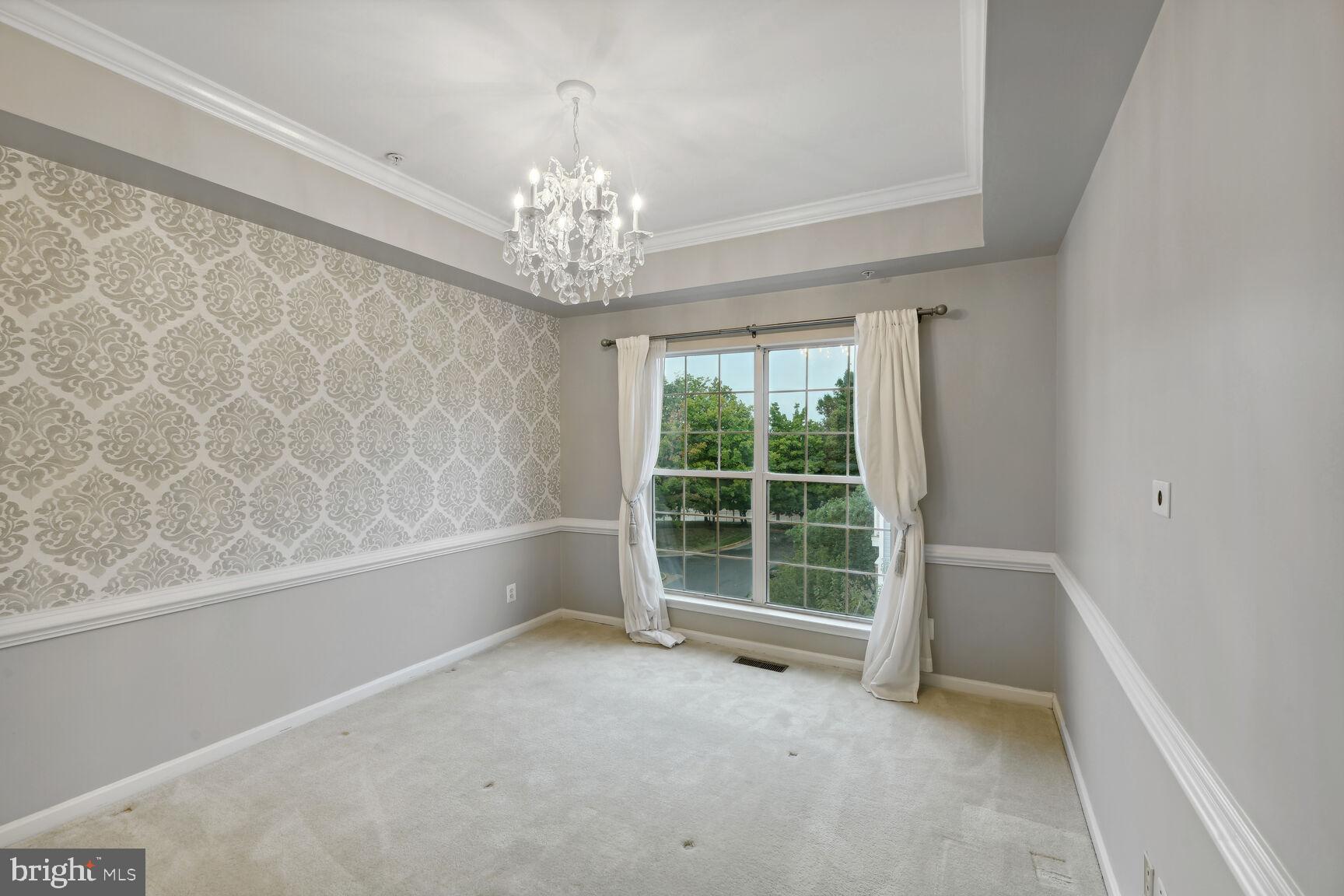 VILLAGES AT FALLS CHURCH - Residential Lease