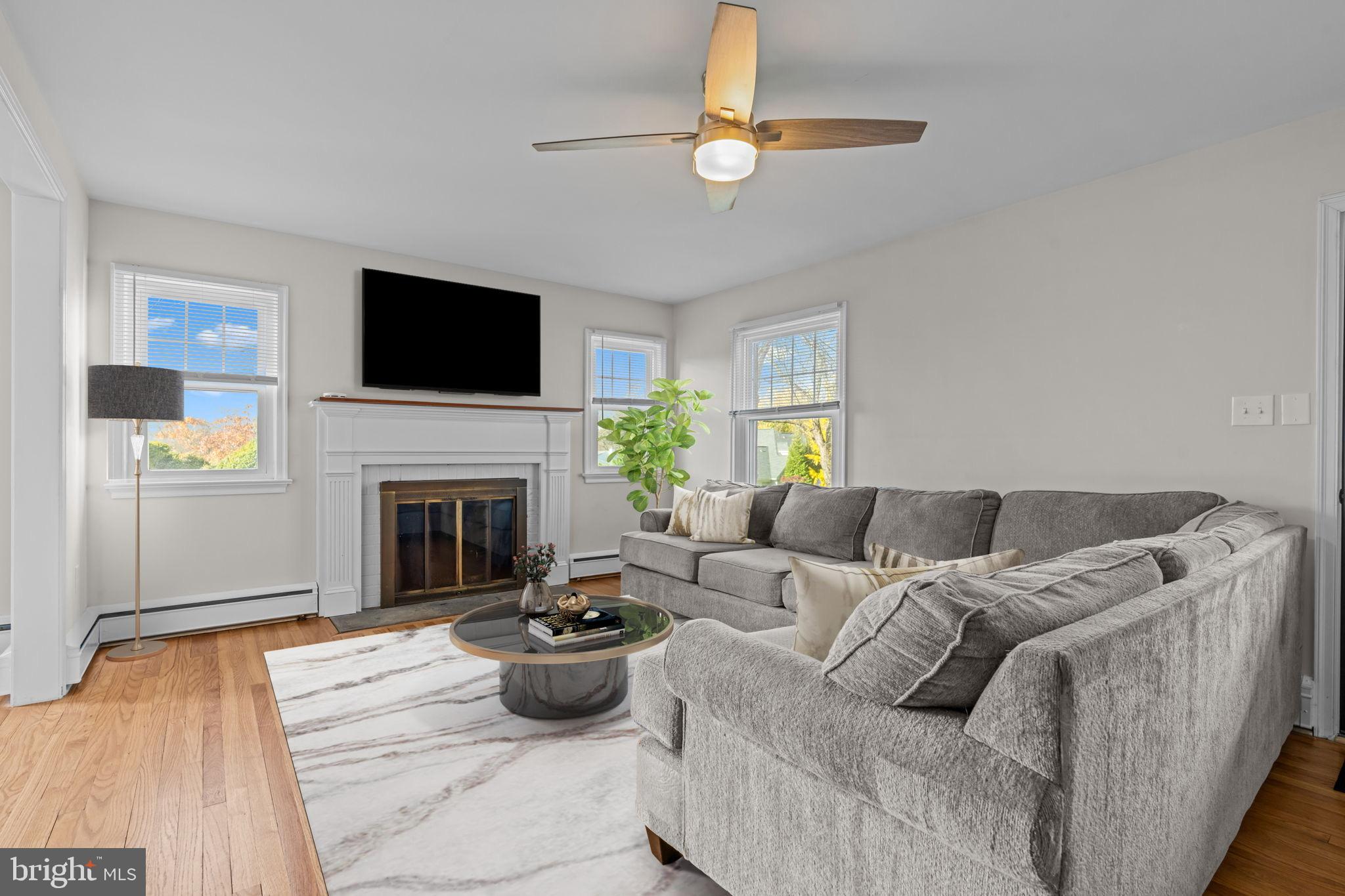 000 - Residential Lease